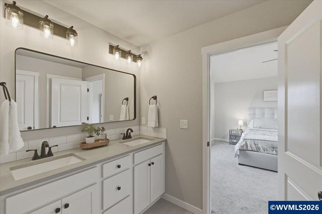 783 S 15th St, Philomath, OR 97370