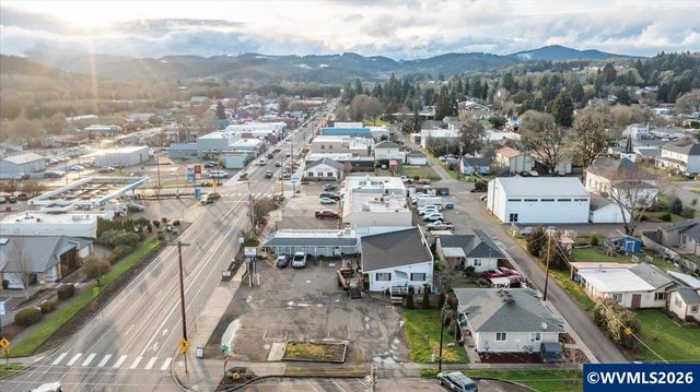 783 S 15th St, Philomath, OR 97370