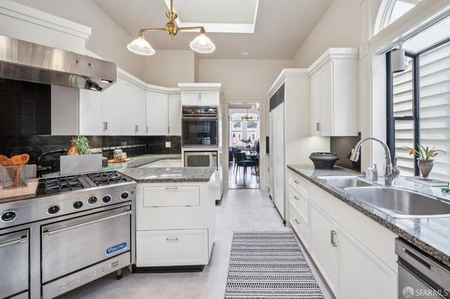 4431 19th Street, San Francisco, CA 94114