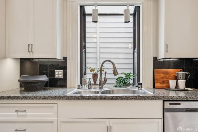 4431 19th Street, San Francisco, CA 94114