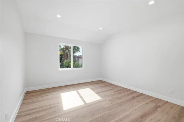 7875 Bellaire ave, North Hollywood, CA 91605