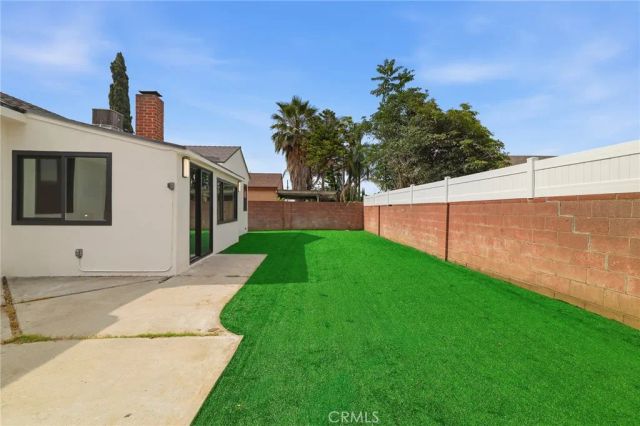 7875 Bellaire ave, North Hollywood, CA 91605