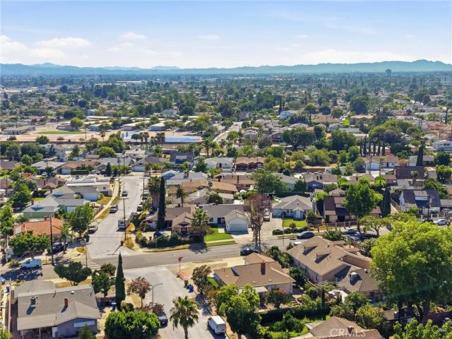 7875 Bellaire ave, North Hollywood, CA 91605