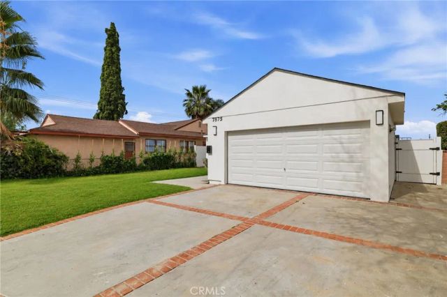 7875 Bellaire ave, North Hollywood, CA 91605