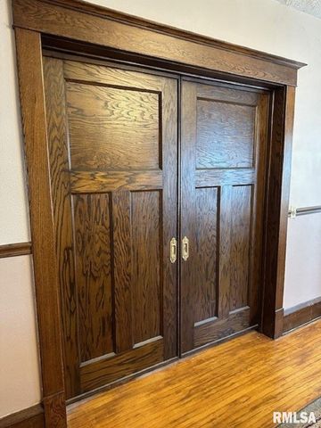 507 E MARKET Street, Taylorville, IL 62568