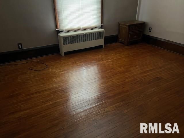 507 E MARKET Street, Taylorville, IL 62568