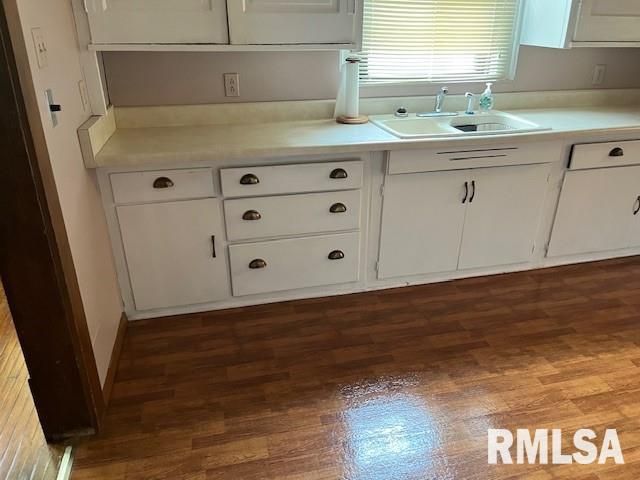 507 E MARKET Street, Taylorville, IL 62568