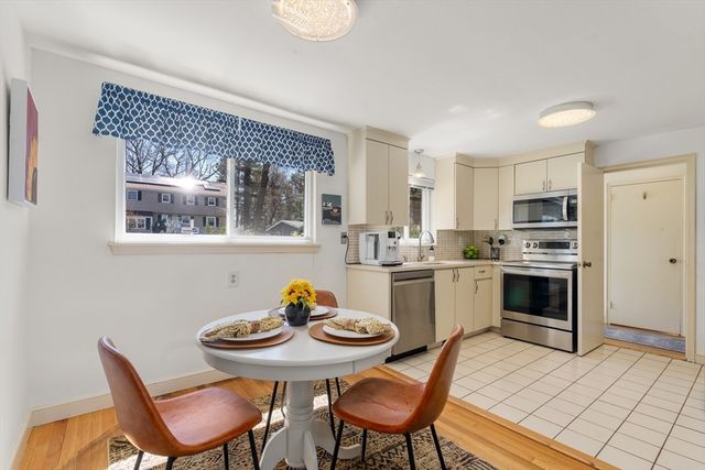 71 Delmar Ave, Framingham, MA 01701