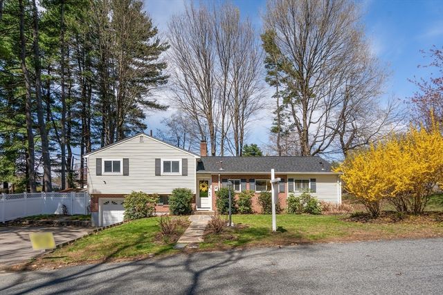 71 Delmar Ave, Framingham, MA 01701