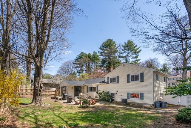 71 Delmar Ave, Framingham, MA 01701