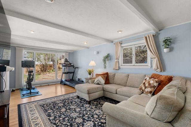 71 Delmar Ave, Framingham, MA 01701