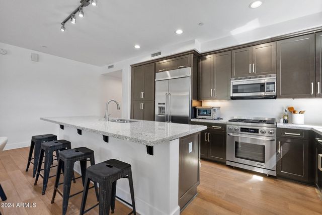 4803 N Woodmere Fairway -- 1011, Scottsdale, AZ 85251