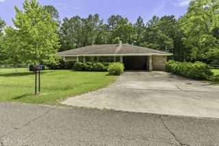 6173 E Grenada Street, Bay Saint Louis, MS 39520