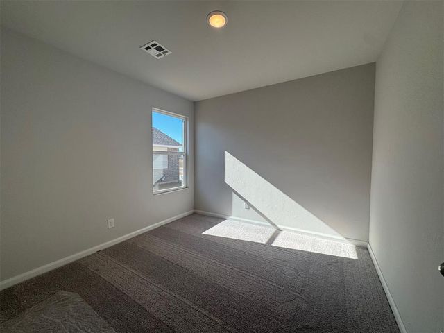 936 S Bear Lane, Mustang, OK 73064