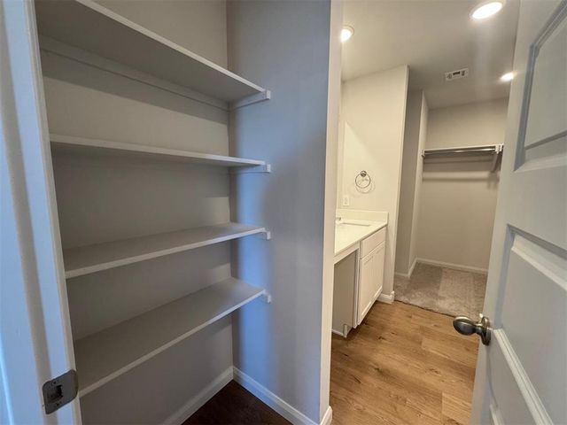 936 S Bear Lane, Mustang, OK 73064