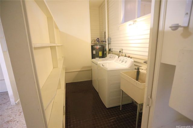 2212 Coyne Street, Honolulu, HI 96826