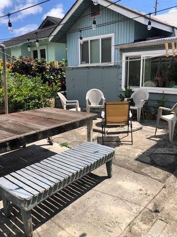 2212 Coyne Street, Honolulu, HI 96826