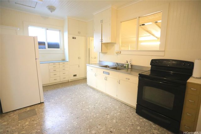 2212 Coyne Street, Honolulu, HI 96826
