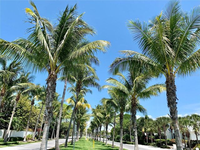 7944 BERGAMO AVENUE, Sarasota, FL 34238