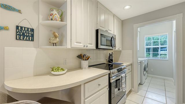 7944 BERGAMO AVENUE, Sarasota, FL 34238