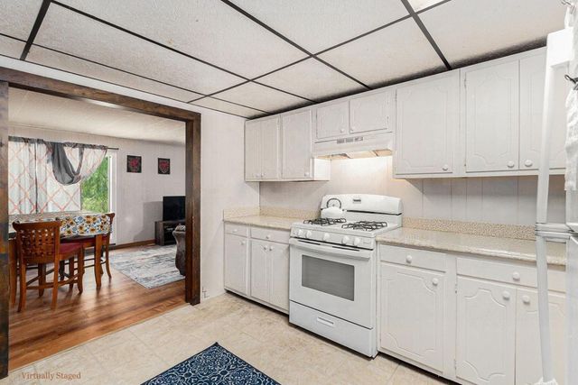 1907 W Sugar Grove Rd, Victory Twp, MI 49431