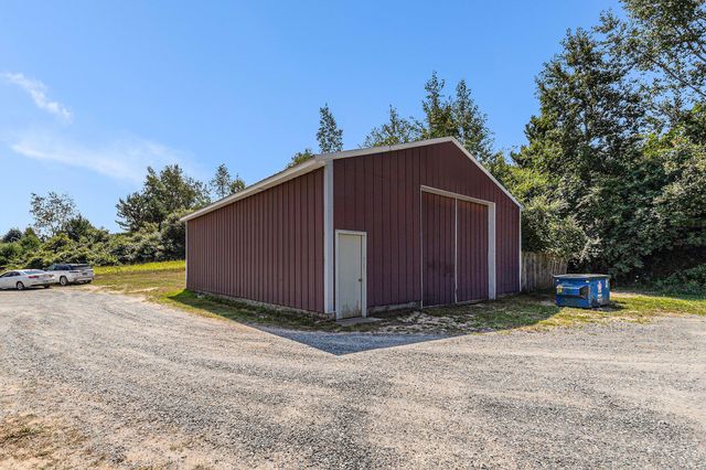 1907 W Sugar Grove Rd, Victory Twp, MI 49431