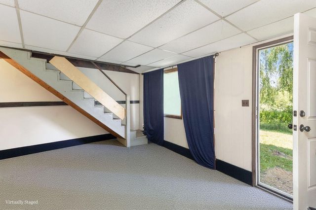 1907 W Sugar Grove Rd, Victory Twp, MI 49431