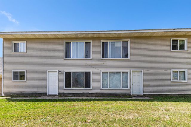 1907 W Sugar Grove Rd, Victory Twp, MI 49431