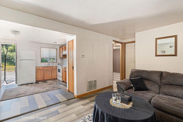 1907 W Sugar Grove Rd, Victory Twp, MI 49431