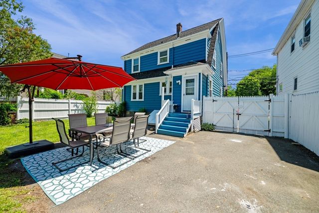 153 Lynn St, Peabody, MA 01960