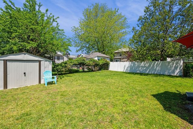 153 Lynn St, Peabody, MA 01960