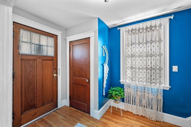 153 Lynn St, Peabody, MA 01960