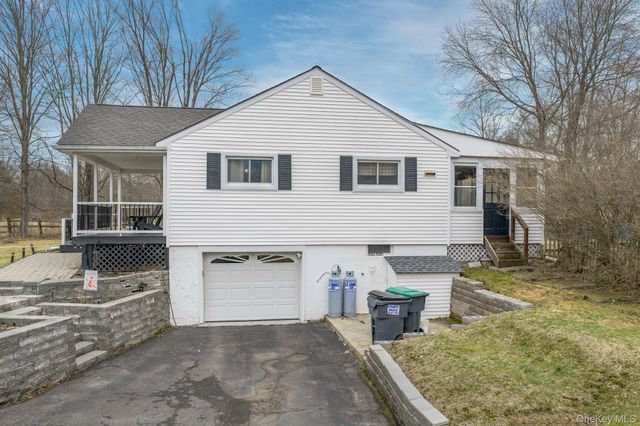 282 Stone School House Road, Bloomingburg, NY 12721