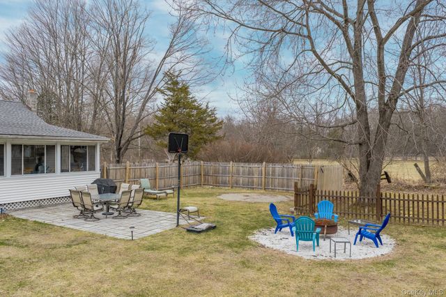 282 Stone School House Road, Bloomingburg, NY 12721