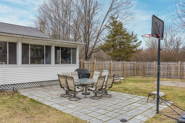 282 Stone School House Road, Bloomingburg, NY 12721