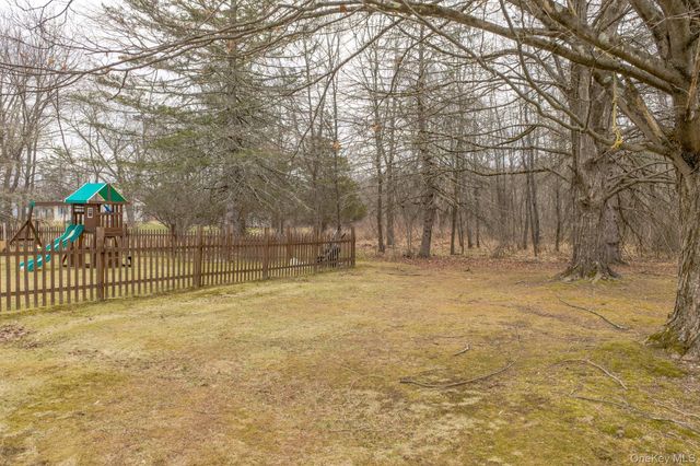 282 Stone School House Road, Bloomingburg, NY 12721
