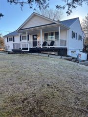 282 Stone School House Road, Bloomingburg, NY 12721