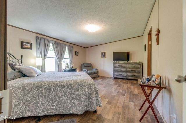 2315 Volunteer Parkway, Bristol, TN 37620