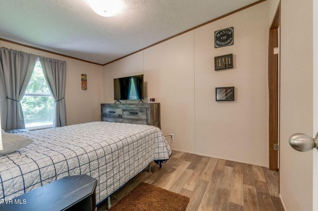 2315 Volunteer Parkway, Bristol, TN 37620