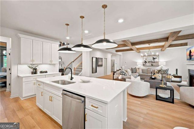 2794 Niblick Green Loop, Snellville, GA 30039