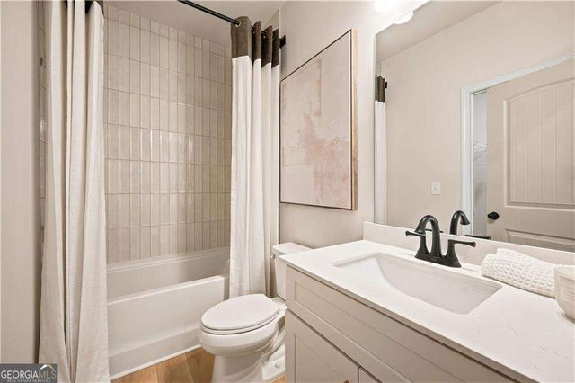 2794 Niblick Green Loop, Snellville, GA 30039