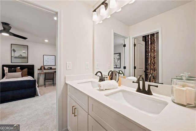 2794 Niblick Green Loop, Snellville, GA 30039