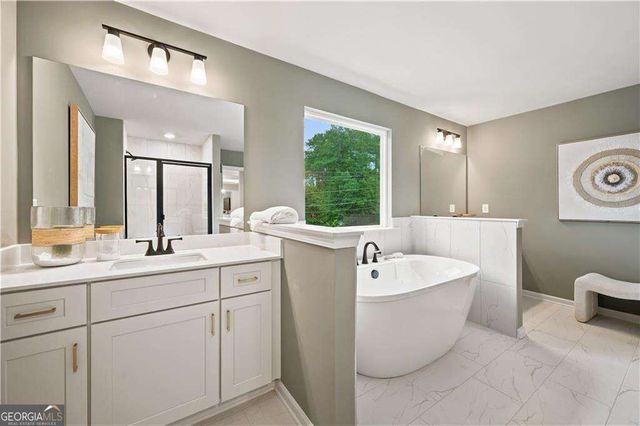 2794 Niblick Green Loop, Snellville, GA 30039