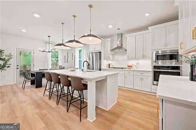 2794 Niblick Green Loop, Snellville, GA 30039