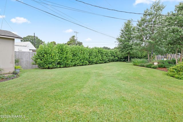 500 Alonda Drive, Lafayette, LA 70503