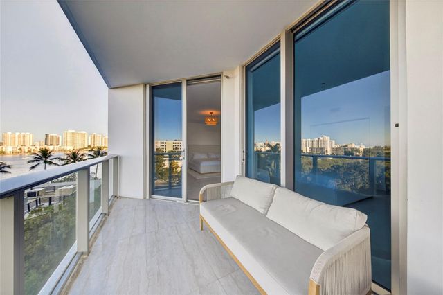 17301 Biscayne Blvd 506, Aventura, FL 33160