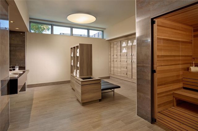 17301 Biscayne Blvd 506, Aventura, FL 33160