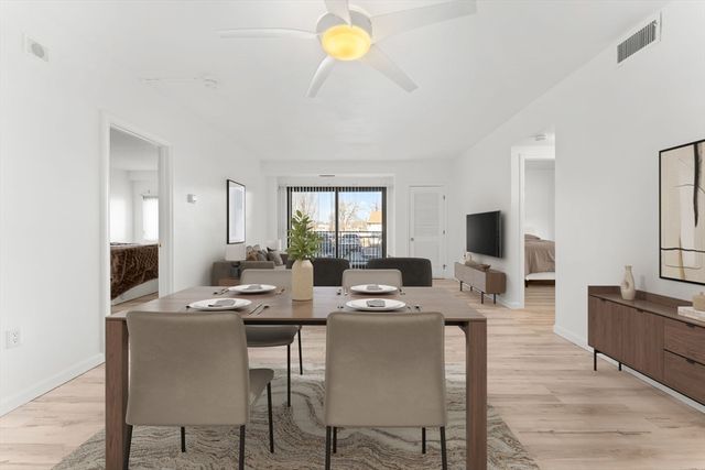 198 Locust St 105, Lynn, MA 01904