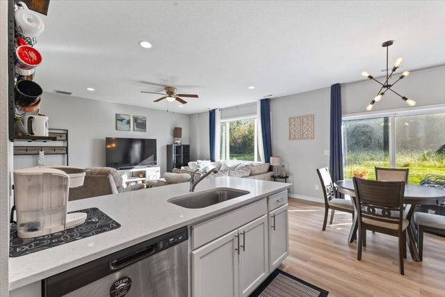 255 Amberwood Drive, Pleasant Hill, IA 50327