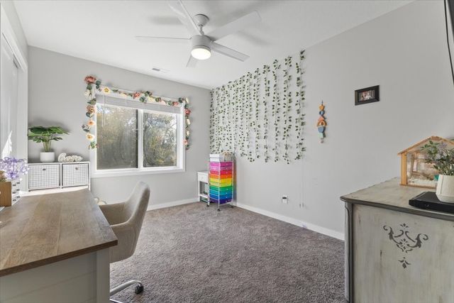 255 Amberwood Drive, Pleasant Hill, IA 50327